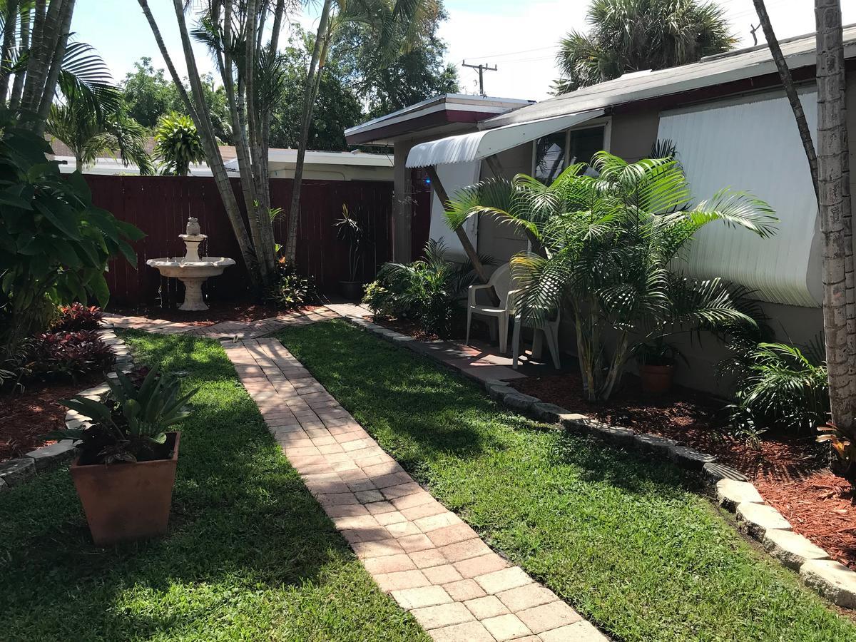 Inn Leather Guest House-Gay Male Only Fort Lauderdale Exterior photo